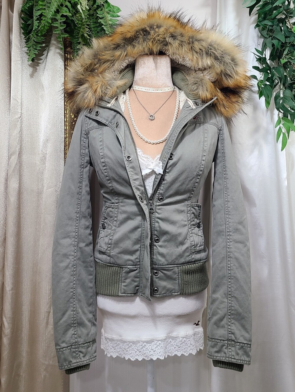 Rare ♡ Y2K ♡ Hollister Faux Fur Lined Utility Jacket Winter Coat Tie Back